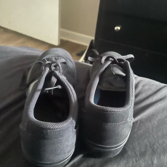 Brand new - Picture 2 of 4